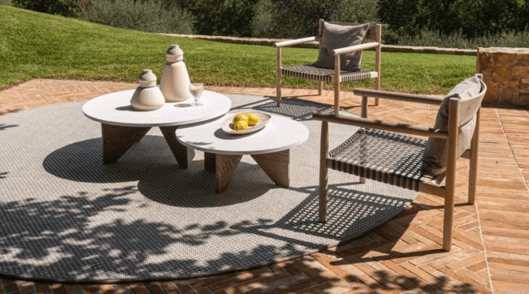 outdoor coffee table