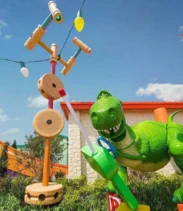 1 Day-Pass for Disneyland Shanghai and Private Transfer Package