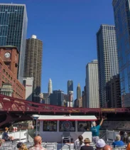 Chicago River 45-Minute Architecture Tour from Magnificent Mile