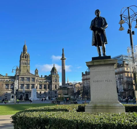 Glasgow in a Day Family-friendly Private Day Tour from Edinburgh