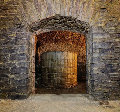 Hidden Brewery Caverns Tour in Cincinnati with Beer Tasting