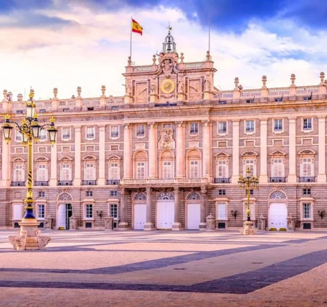 Madrid Royal Palace Guided Tour with Skip the Line Ticket