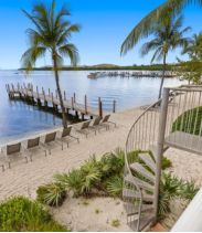Beachside Resort & Residence (2)