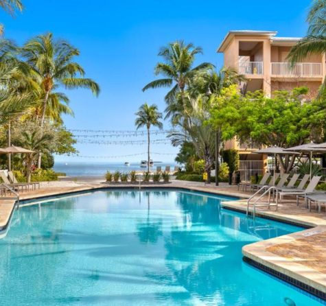 Beachside Resort & Residence