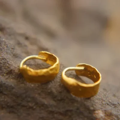 Artisan fine gold unisex hoops