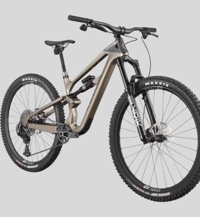 Carbon All Mountain And Versatile Trail Machines